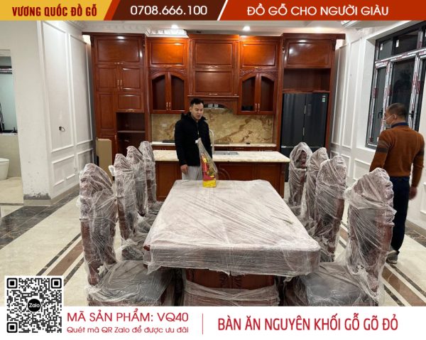 Bàn ăn nguyên khối tại xưởng gỗ Chung Hiệp